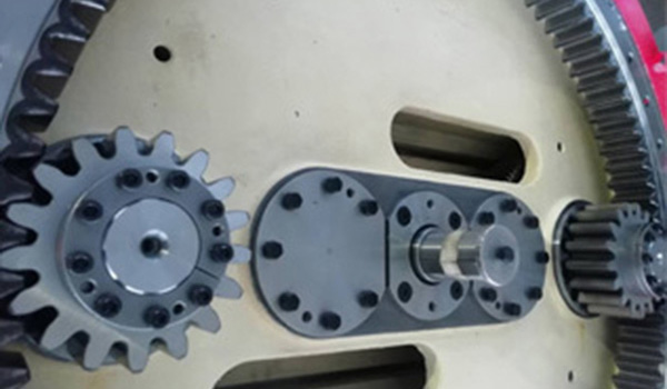 خلاطة طوب أسمنتي