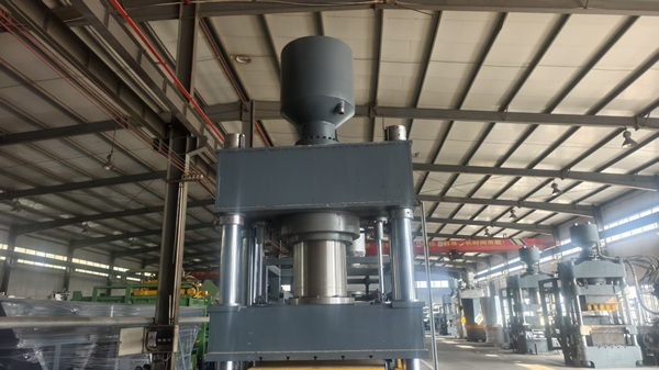 Fully Automatic Hydraulic Brick Press