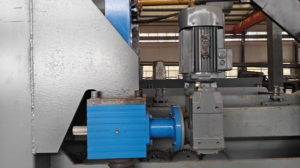 Бетон блоктарын қалыптау машинасы