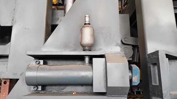 Бетон блоктарын қалыптау машинасы