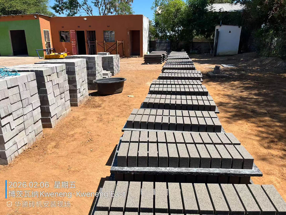 Macchina per la fabbricazione di mattoni