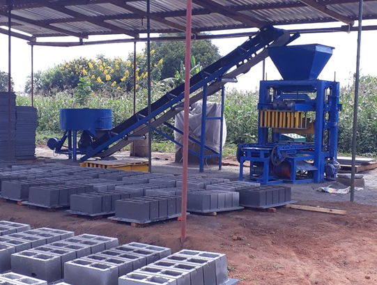 Macchinari per la produzione di blocchi