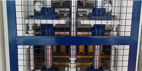 Automatic Concrete Block Machine