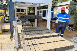 Máy làm gạch hoàn toàn tự động